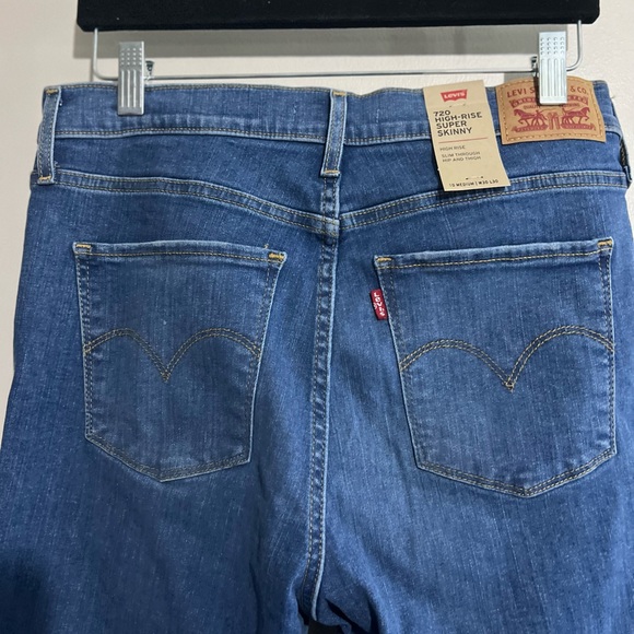 NWT Levi’s 720 HIGH RISE SUPER SKINNY WOMEN'S JEANS 30 - Picture 7 of 9